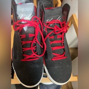 Jordan’s men size 10